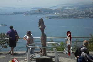 里约找卡罗琳娜