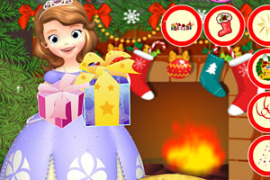 苏菲亚布置圣诞树