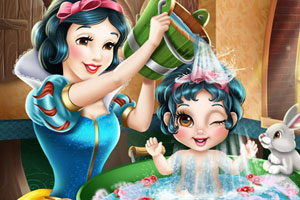 白雪公主宝贝洗澡