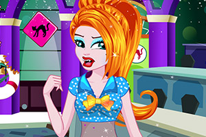 狼女的血色装扮