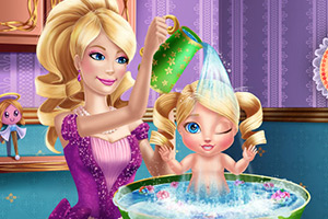 芭比给宝贝洗澡