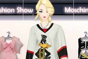 莫斯奇若时装秀