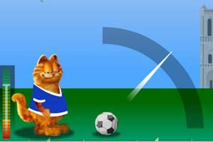 加菲猫踢足球