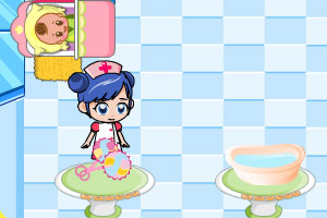 小护士照顾婴儿