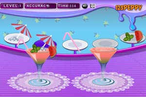 女孩调完美鸡尾酒