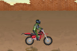 耐力摩托废车站