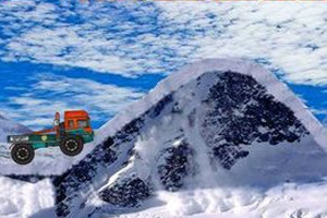 卡车爬雪山