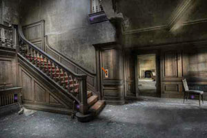 逃出废弃的别墅