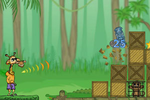 长颈鹿解救小伙伴