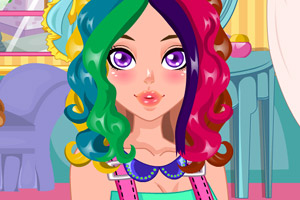 女孩逛街前美容