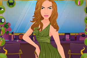 给玛琳菲森换装