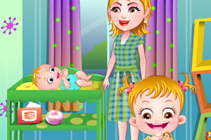 可爱宝贝照顾弟弟