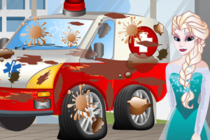 艾尔莎清洗救护车