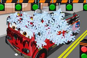 汤姆猫清洗消防车