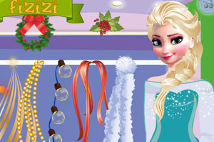 艾莎布置圣诞树