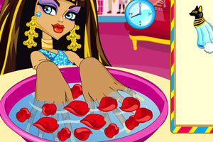 克莱奥的花样美甲