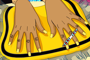 克莱奥的花样美甲