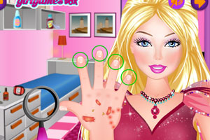 芭比的手受伤了