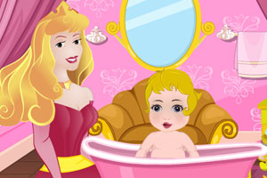 公主照顾小宝贝