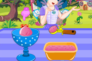 精灵做草莓冰淇淋