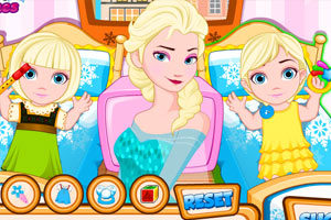 艾莎照顾双胞胎