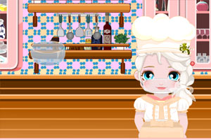 宝贝艾莎做蛋糕