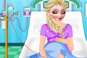 孕妇艾莎做急救