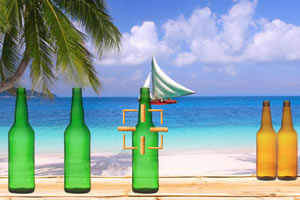 椰树下打啤酒瓶