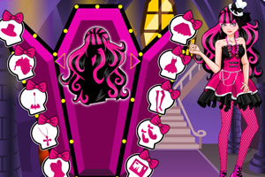 这女孩的狼女装