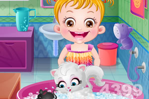 可爱宝贝照顾猫咪