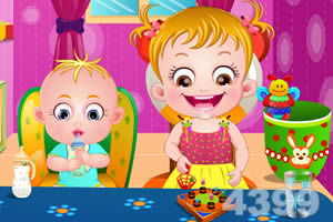 可爱宝贝照顾弟弟