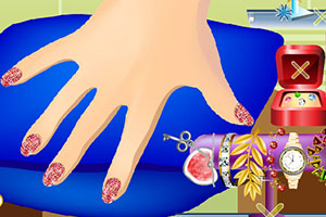 索菲亚第一次美甲