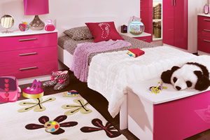 小公主房间找东西