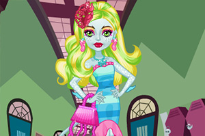 百变怪物高校女孩