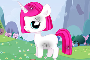 照顾可爱小马宝贝