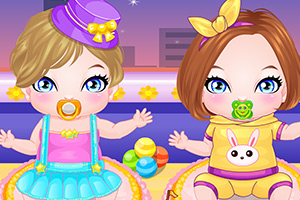 照料可爱的双胞胎