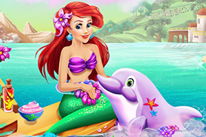 人鱼公主为海豚洗澡