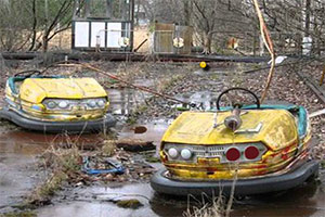 逃离废弃的卡默洛特公园