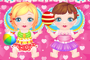 照顾双胞胎小宝贝