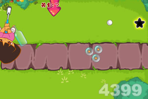 朵拉爱打高尔夫球