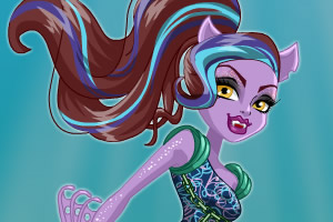 精灵高中狼女装扮