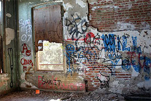 废弃的避难所逃脱