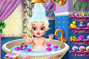 给公主宝贝洗澡
