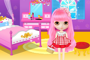 装扮可爱大眼妹