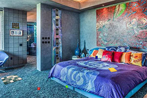 逃离山顶的房子