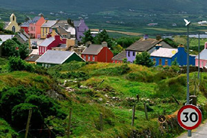 逃离爱尔兰小村庄