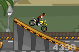 华丽特技摩托大赛