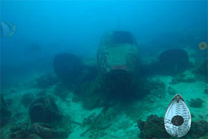 逃出海下潜水艇