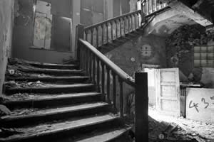 逃出可怕的大楼