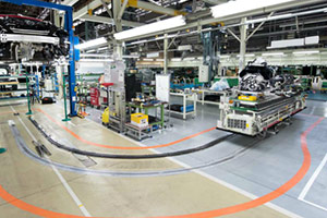 逃离汽车制造厂